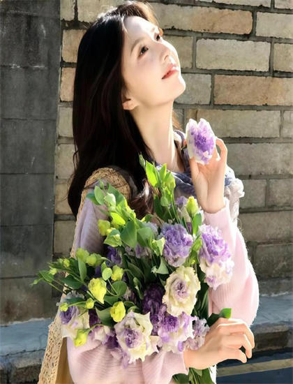 《义侠巴莱》场景布置分析：环境设计与主题呼应探讨